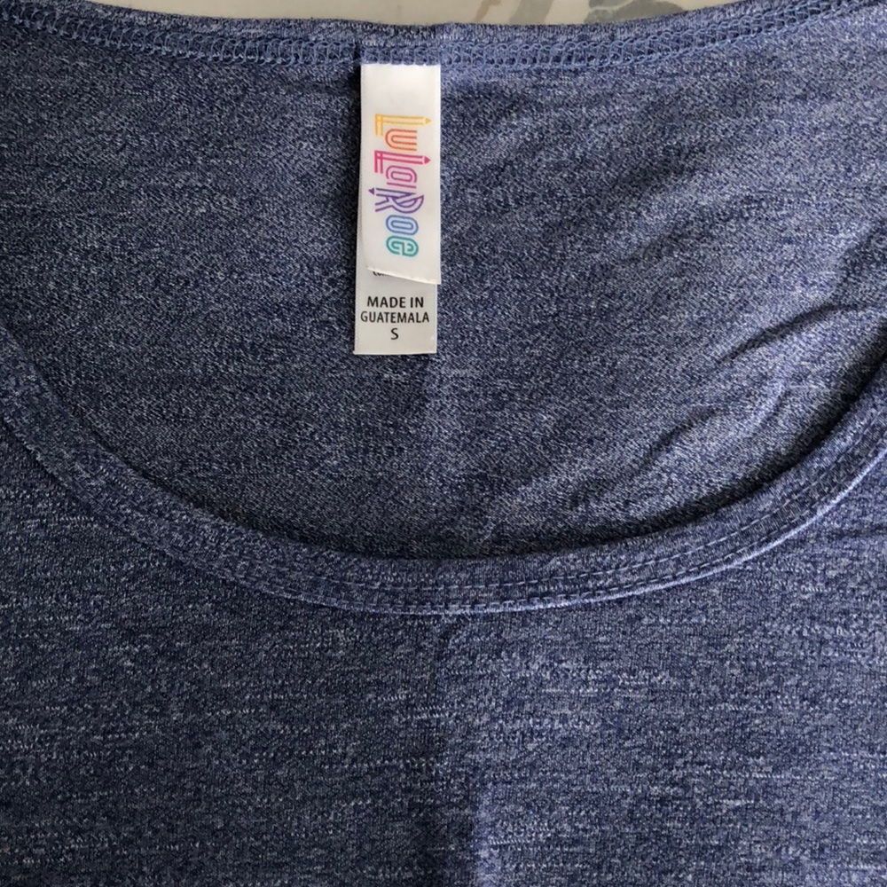 Lularoe classic tee size Small